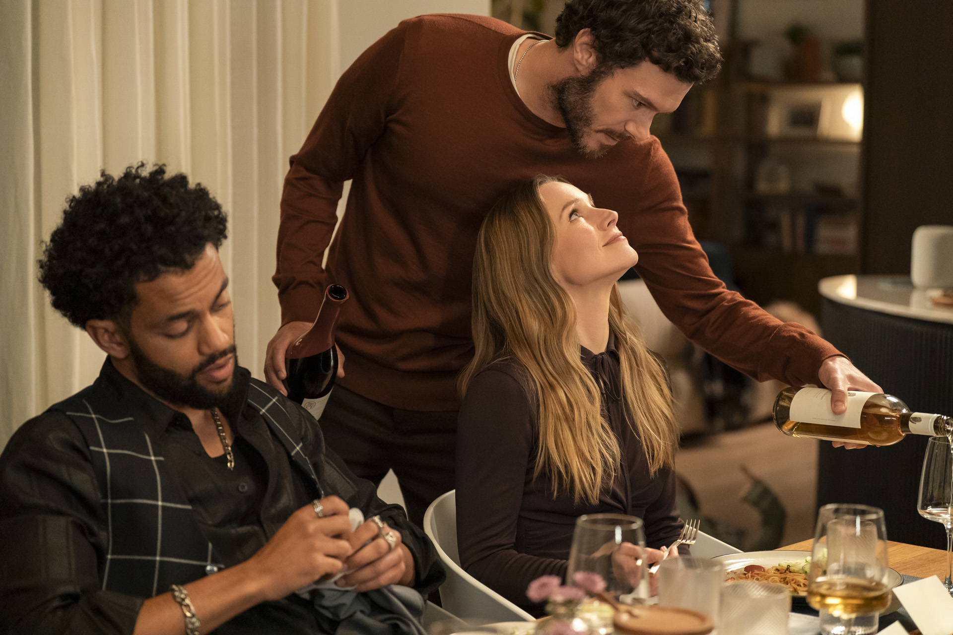 Miles Fowler as Lenny, Adam Brody as Noah & Kristen Bell as Joanne in episode 201 of Nobody Wants This