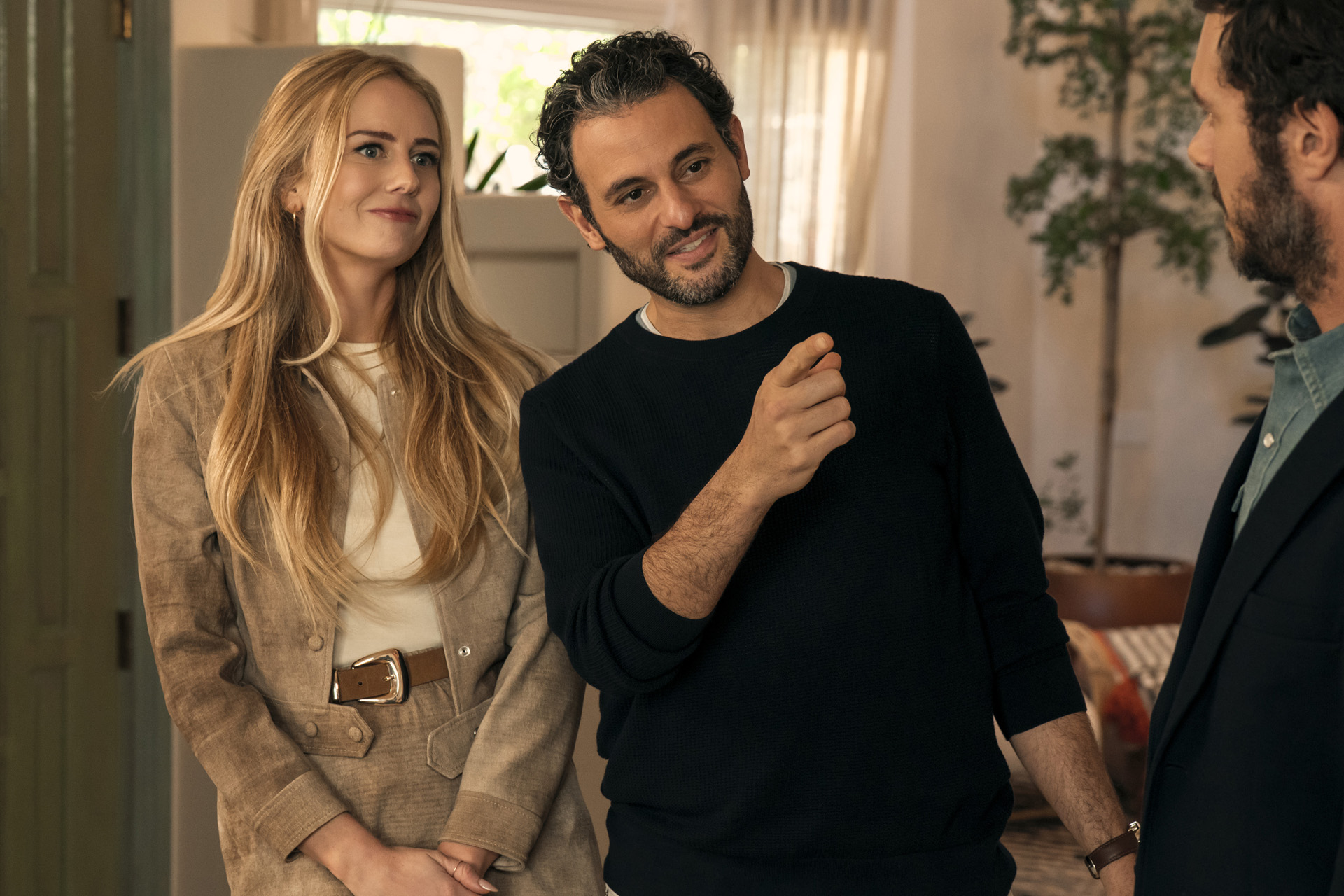Justine Lupe as Morgan & Arian Moayed as Andy in episode 203 of Nobody Wants This