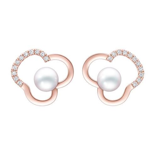 Rose gold earrings with pearls