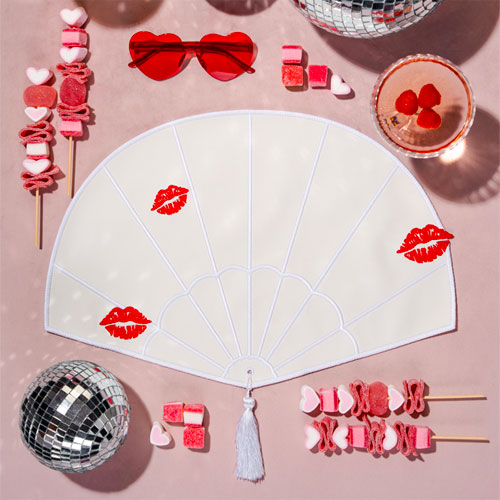 Truffle Bee french kiss placemat