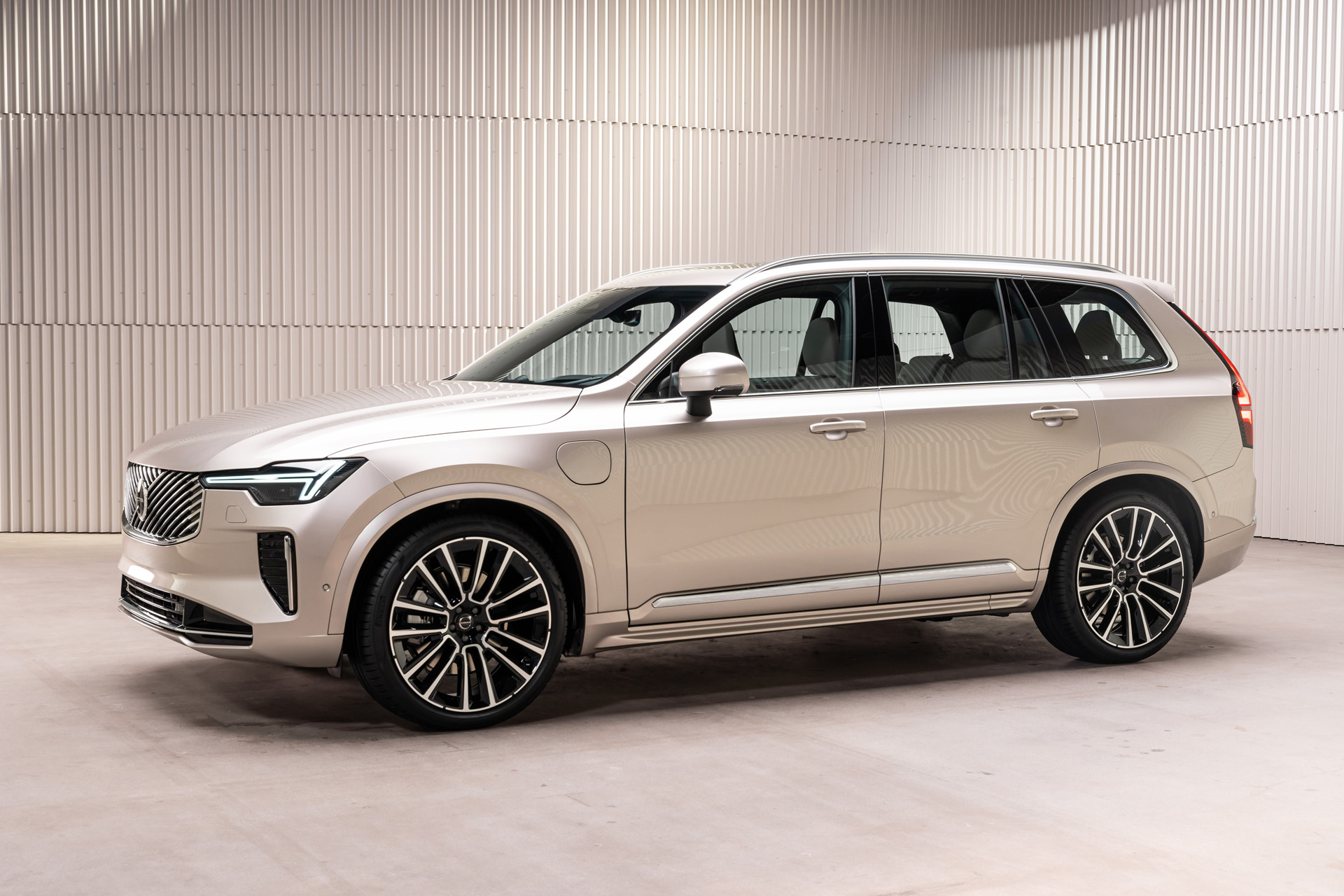The Volvo XC90 in a studio