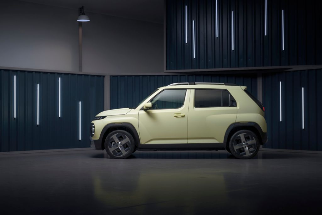 exterior of the hyundai inster