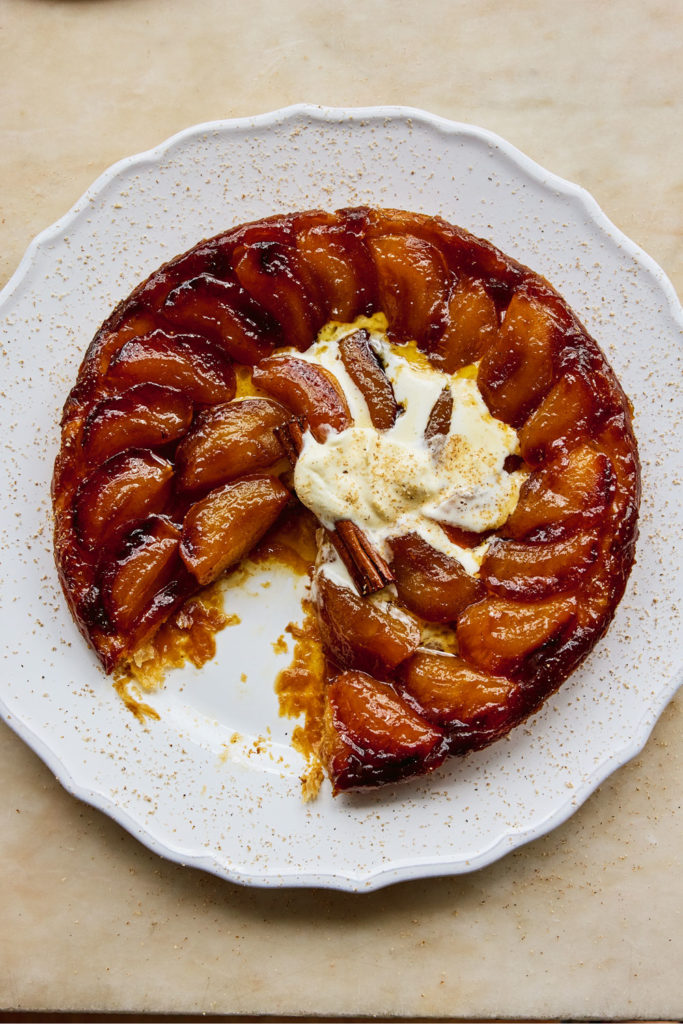 Apple tarte tatin