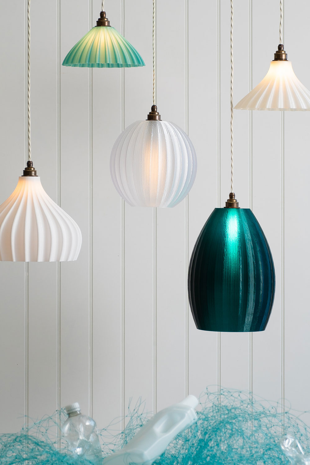 Lights hanging from the ceiling