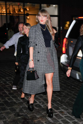 Taylor Swift with Fendi Peekaboo