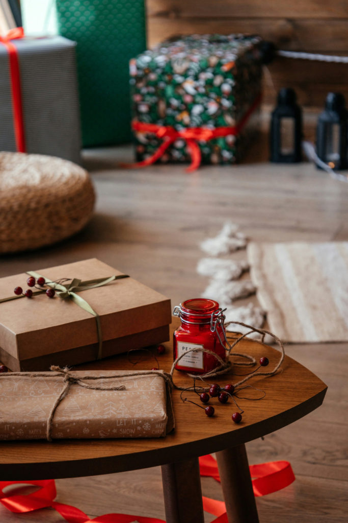 Christmas presents, secondhand