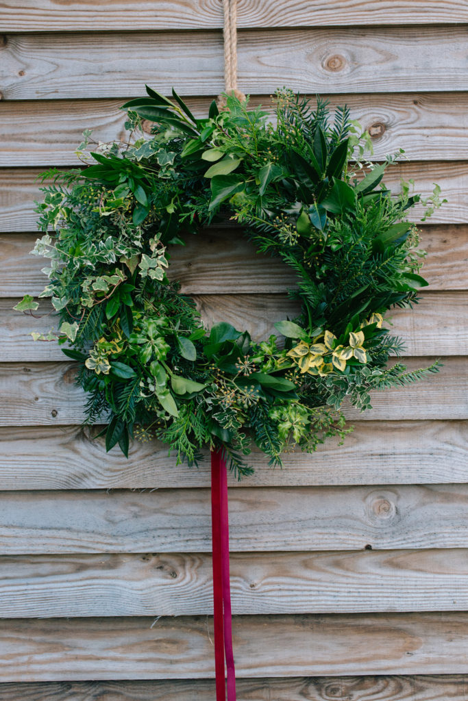 How To Make A Natural Christmas Wreath