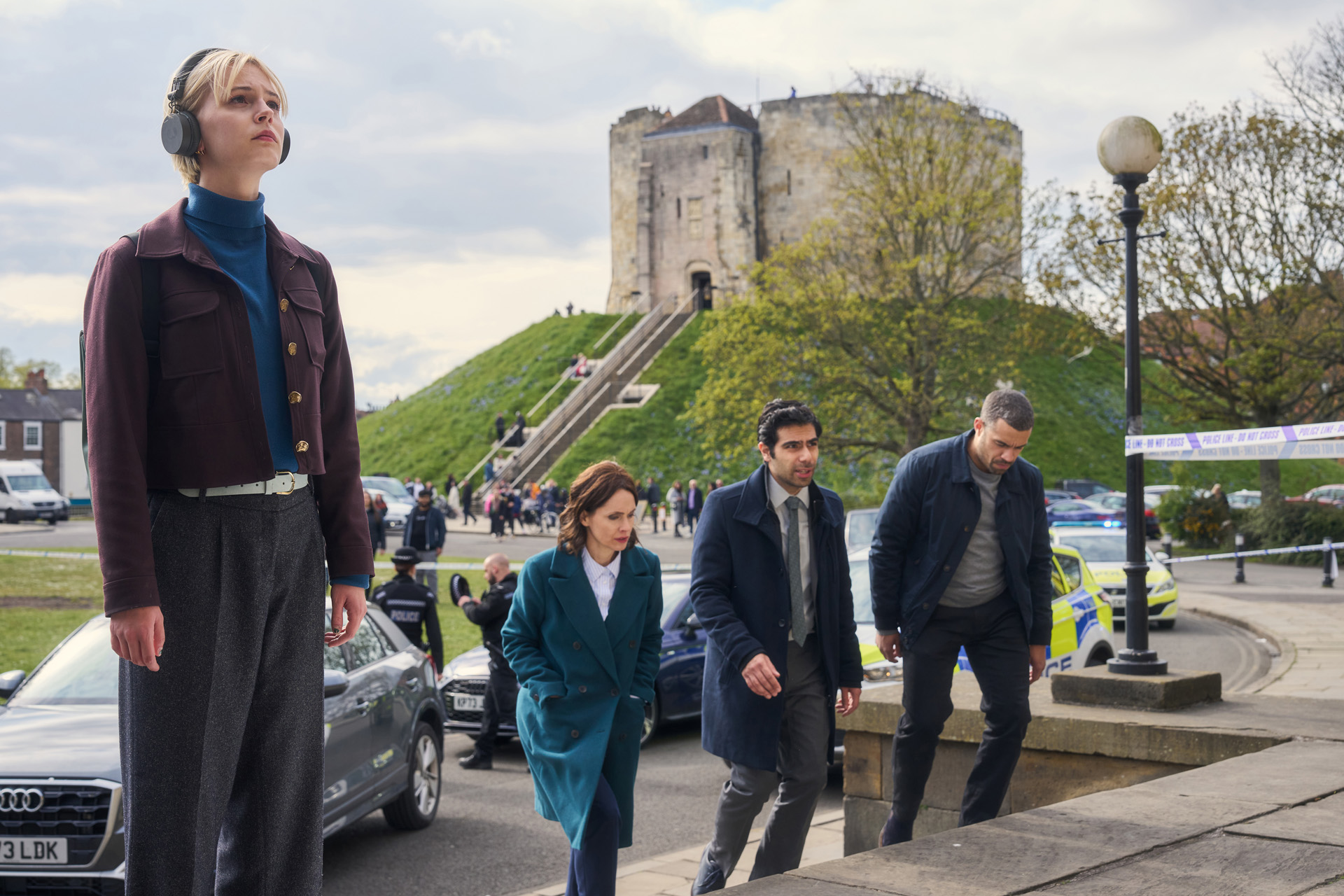 Patience (Ella Maisy Purvis) in York with Bea (Laura Fraser) Will (Ali Ariaie) and Jake (Nathan Welsh) in Patience