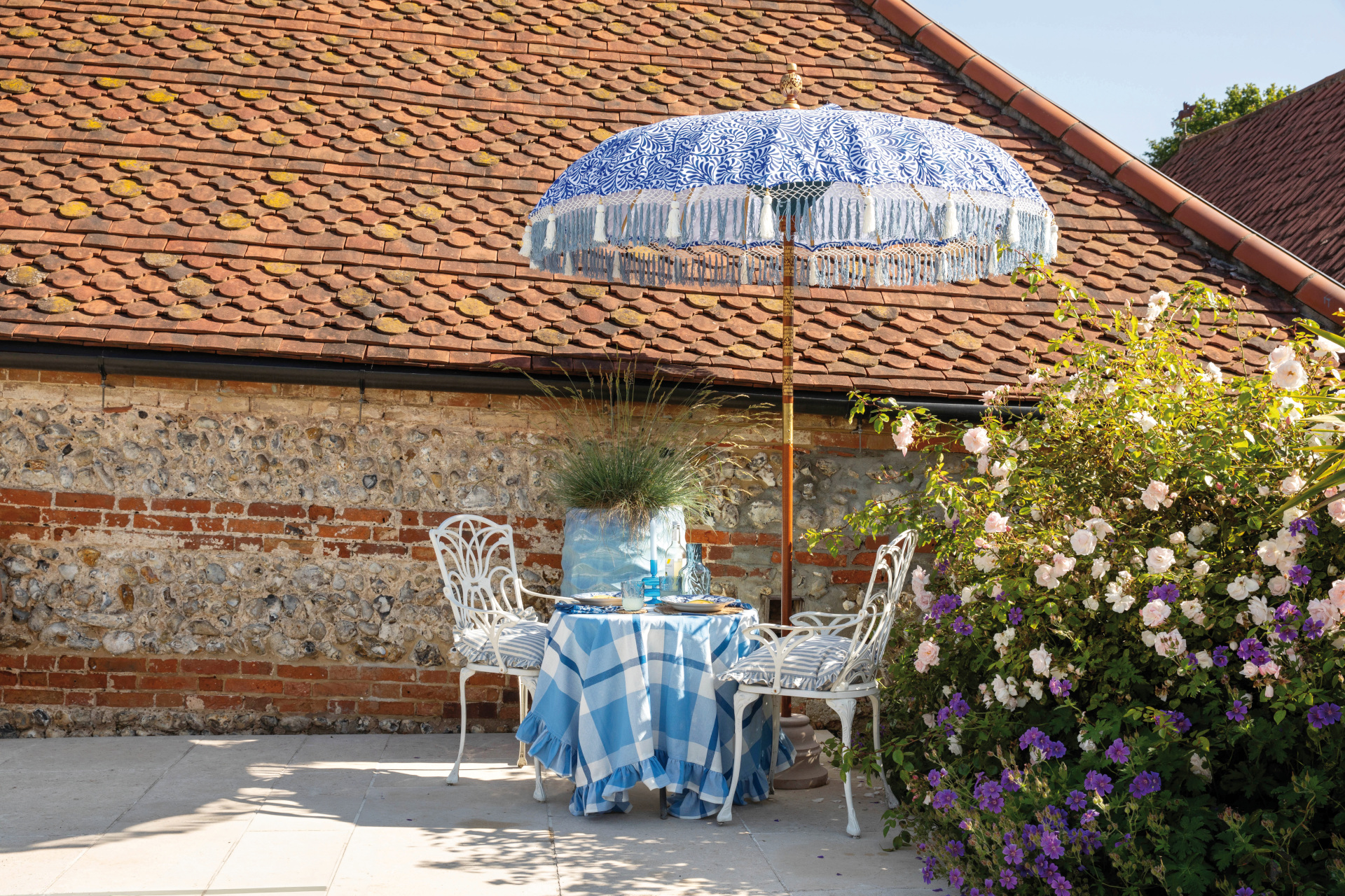 East London Parasol Company parasol with table and chairs