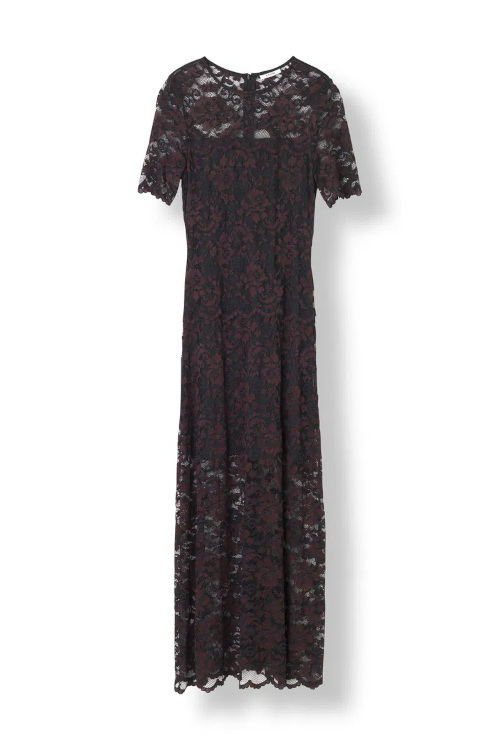 Black dress | claudia winkleman traitors outfits
