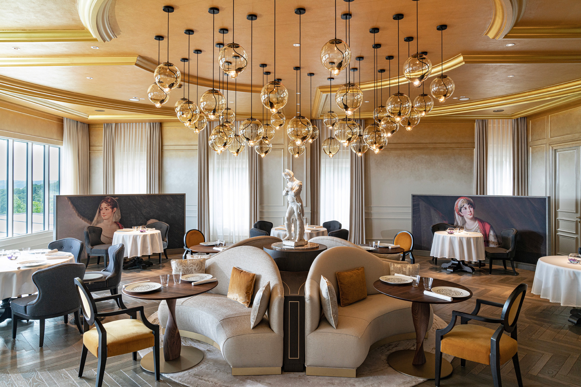 The Royal restaurant, Champagne