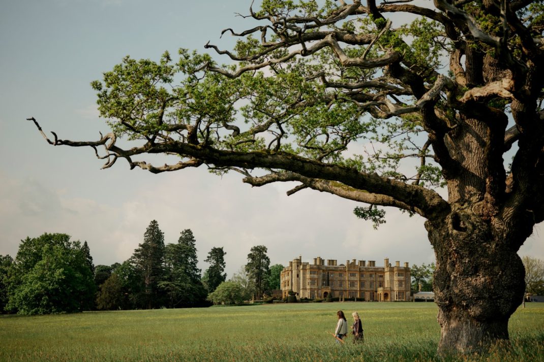 Estelle Manor at dusk