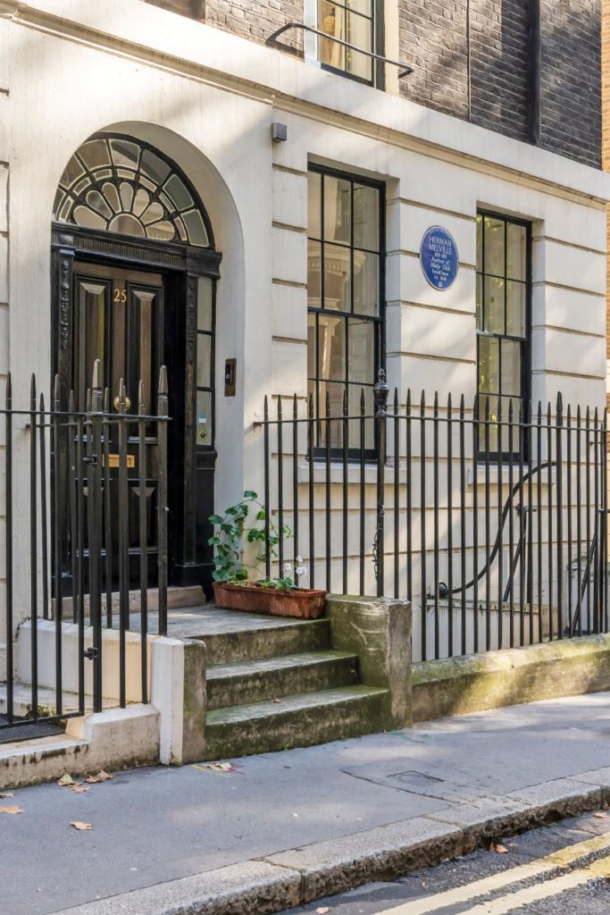 Georgian townhouse with Blue Plaque