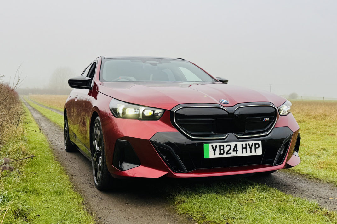 BMW i5 in red