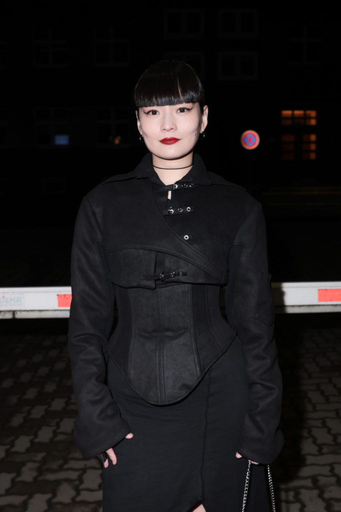 Woman with hime bob