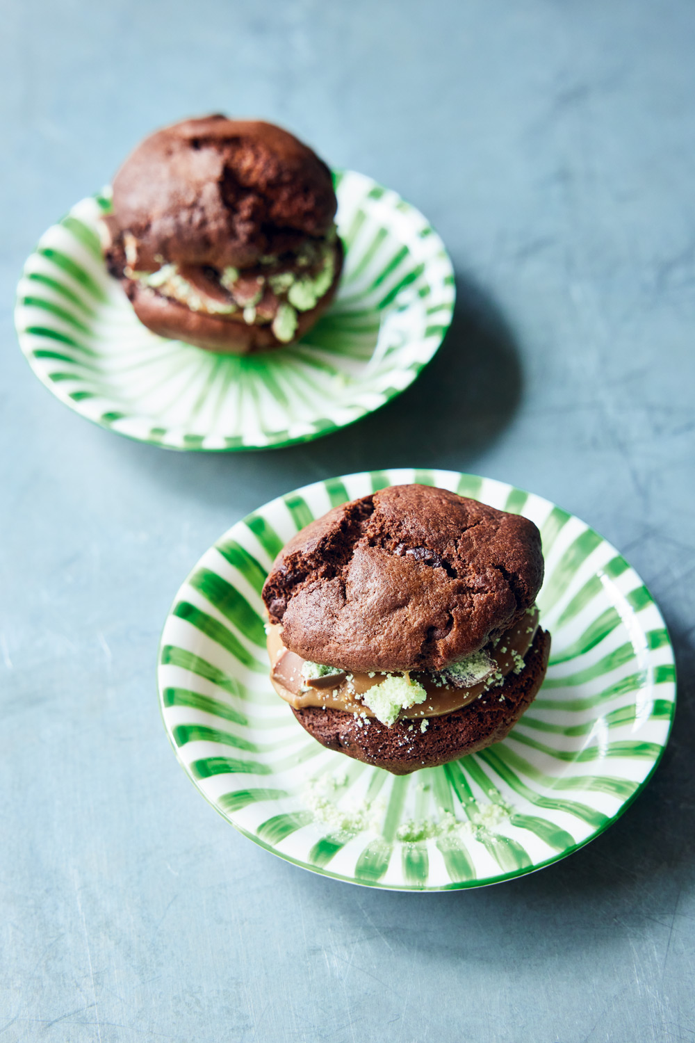 Chocolate whoopie pie