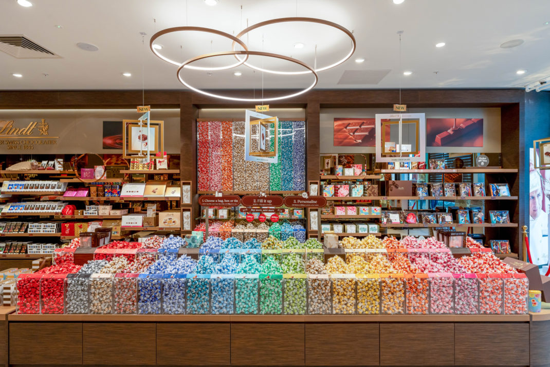 Truffle pick & mix at Lindt store