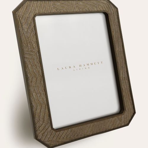 Brown textured photo frame with bronze edges