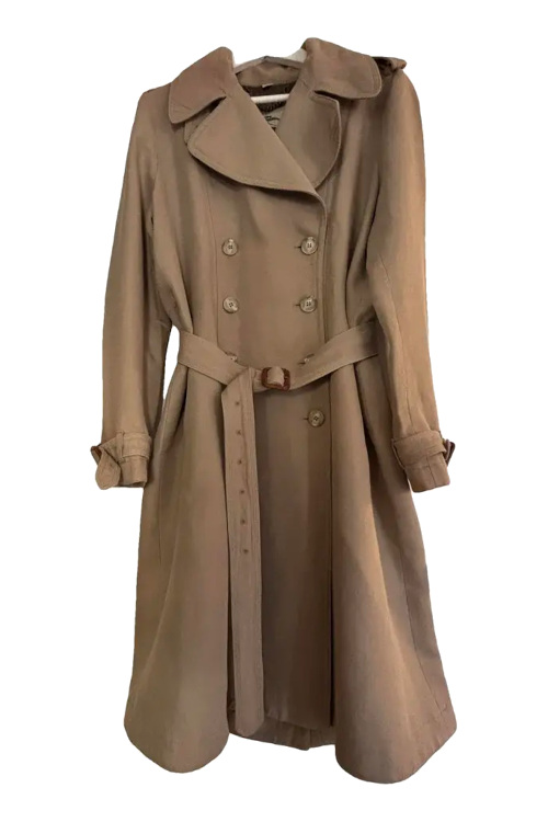 Trench coat | spring capsule wardrobe