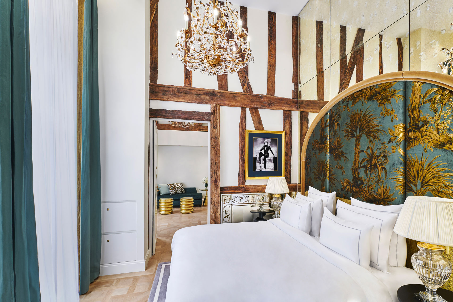 Room in the Maison Barrière Vendôme