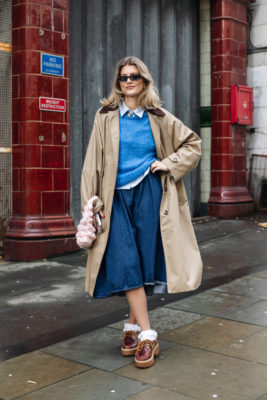 Woman in spring capsule wardrobe outfit