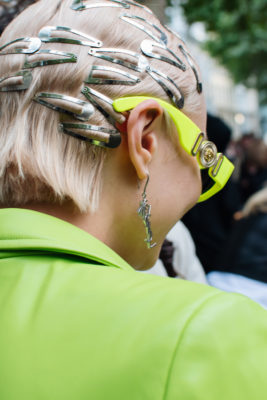 Back of woman's head | Bobs for thin hair