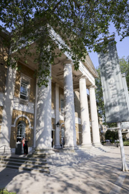 The Saatchi Gallery is one of Chelsea Arts Festival's venues.
