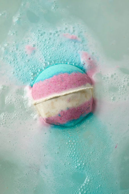 Bath bomb