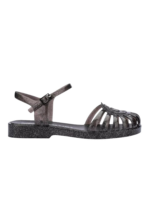Black jelly sandals