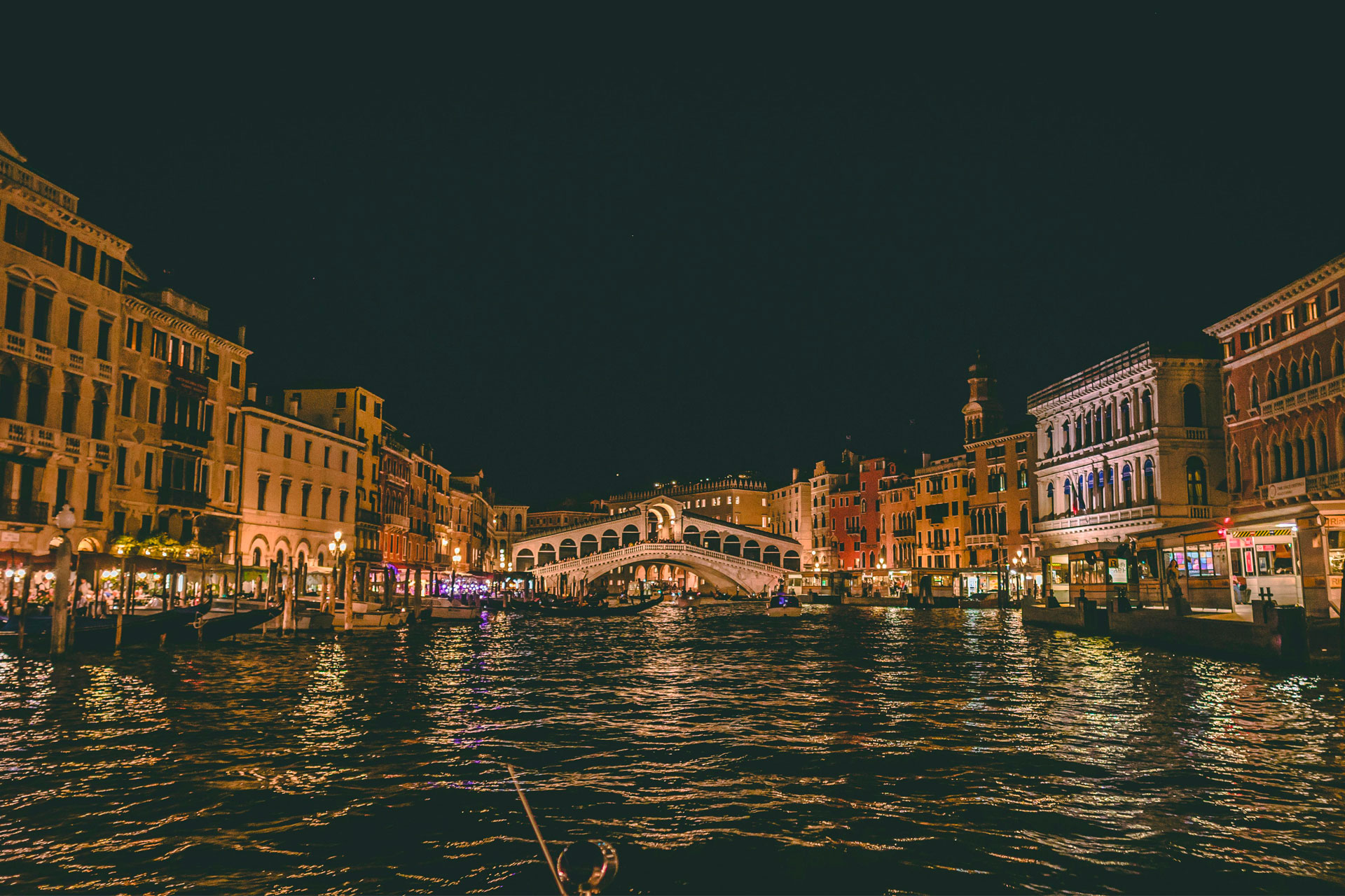 An Insider's Guide To Where To Actually Eat In Venice