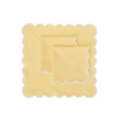 Butter yellow scalloped napkin