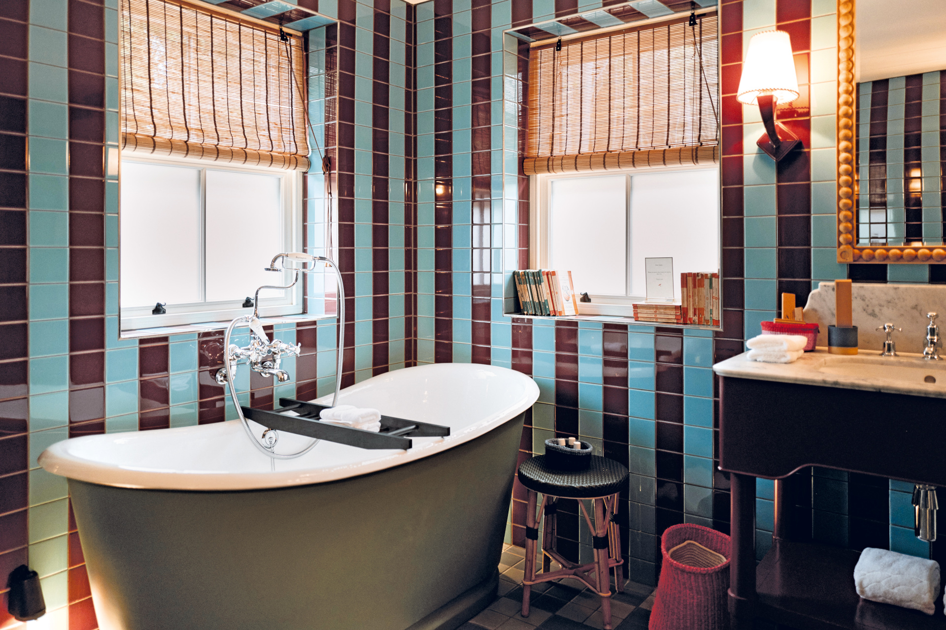 Striped bathroom | sexy british hotels