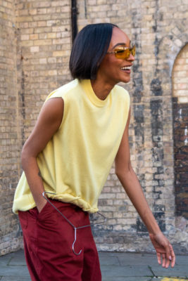 Woman with short hair | summer bob trends