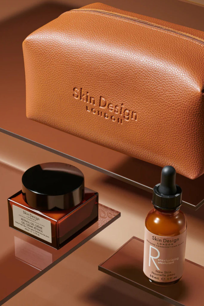 Retinol products with wash bag