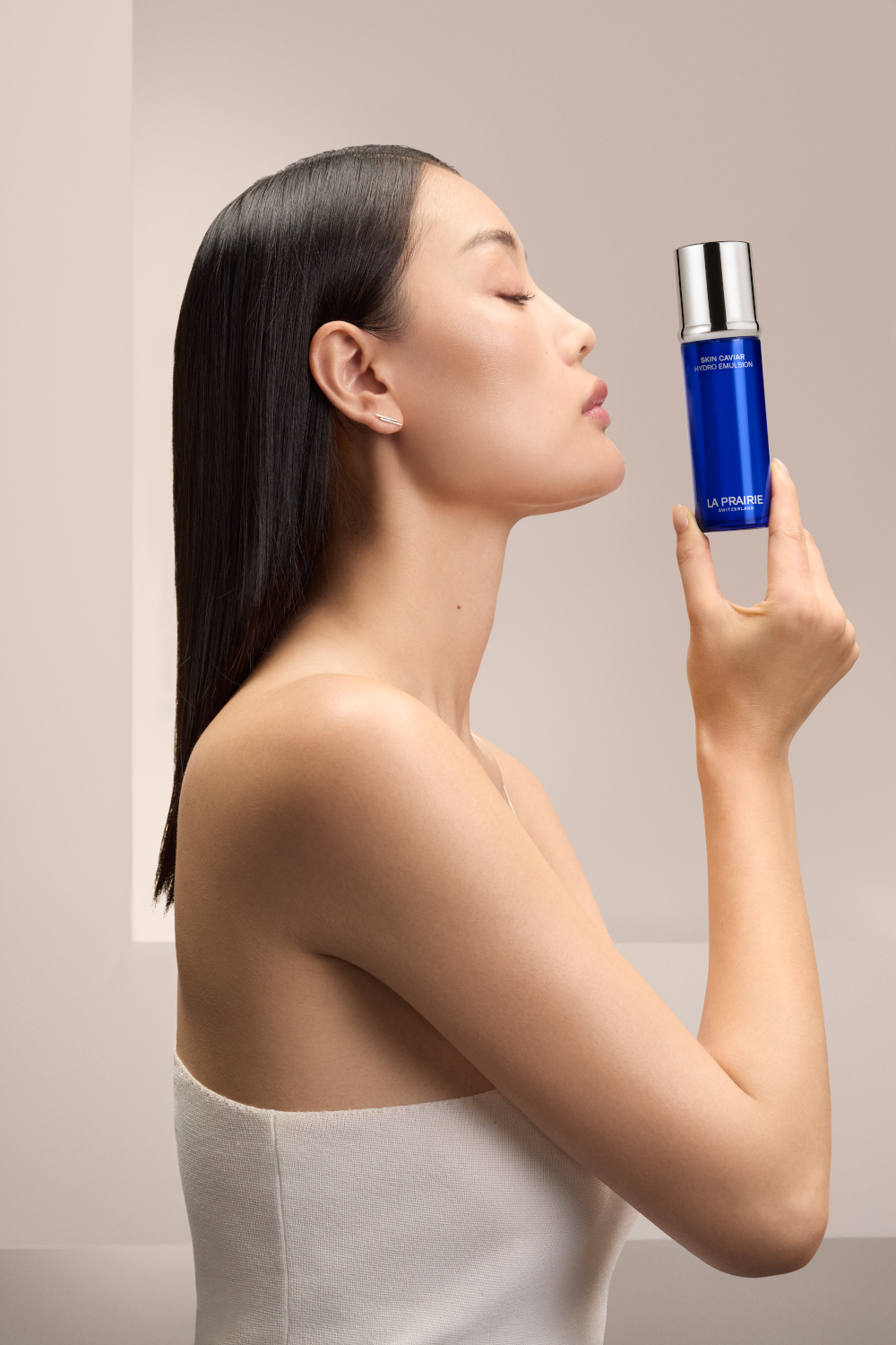 We Tried La Prairie's Skin Caviar Hydro Emulsion – Here's The Verdict