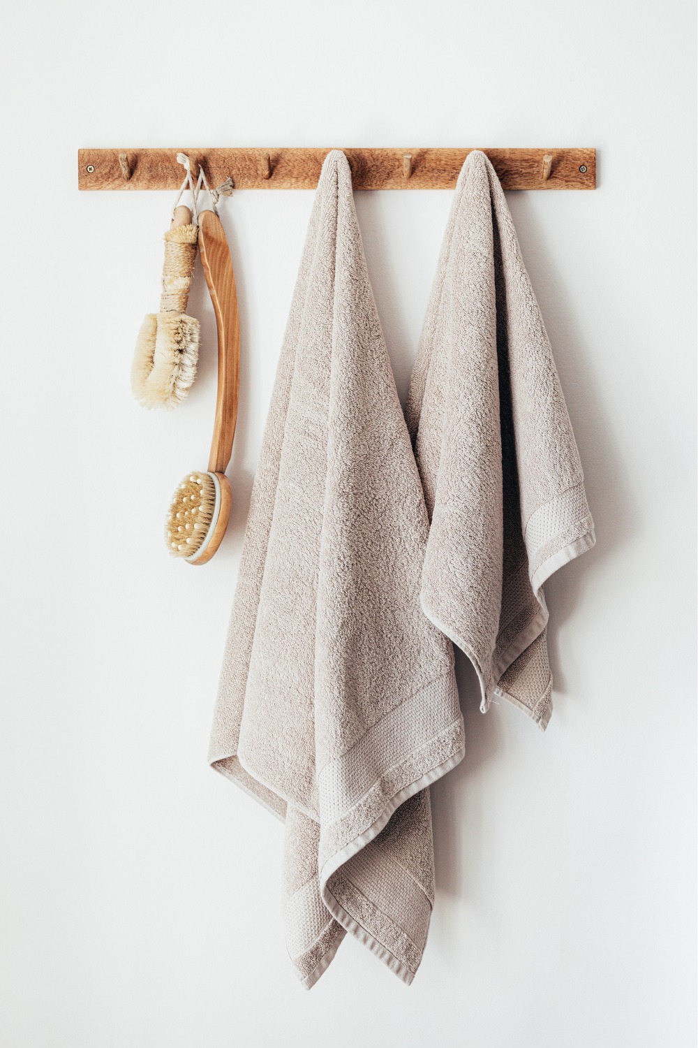 Bath towels on hooks
