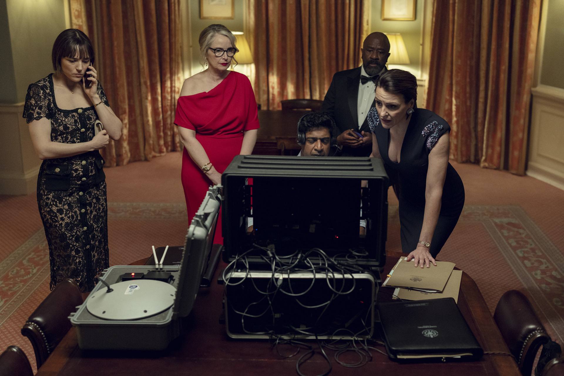 Jehnny Beth as Pelletier, Julie Delpy as Vivienne, Lucian Msamati as Kofi, Suranne Jones as Abigail in Episode 1 of The Hostage