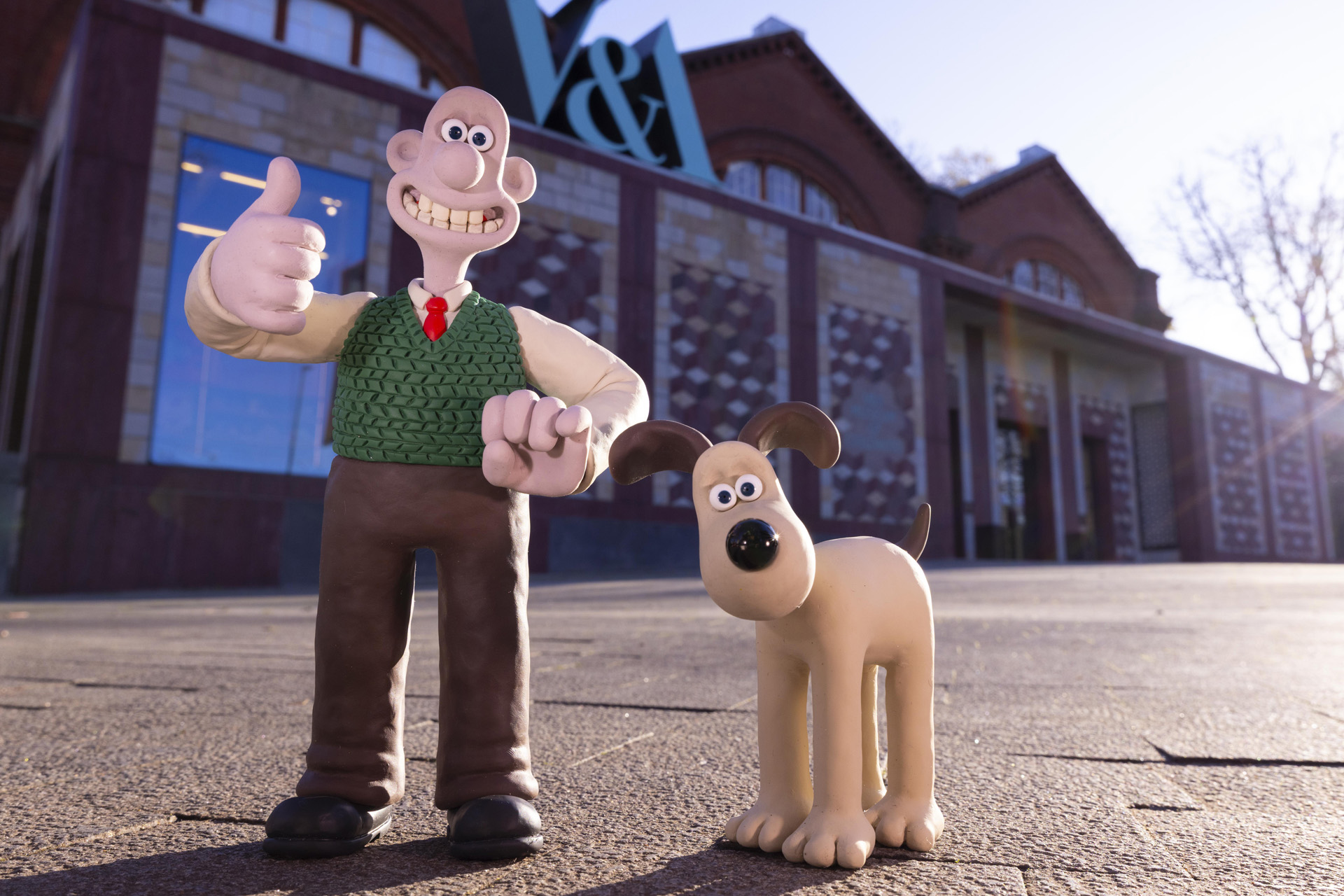 Wallace & Gromit visit the Young V&A
