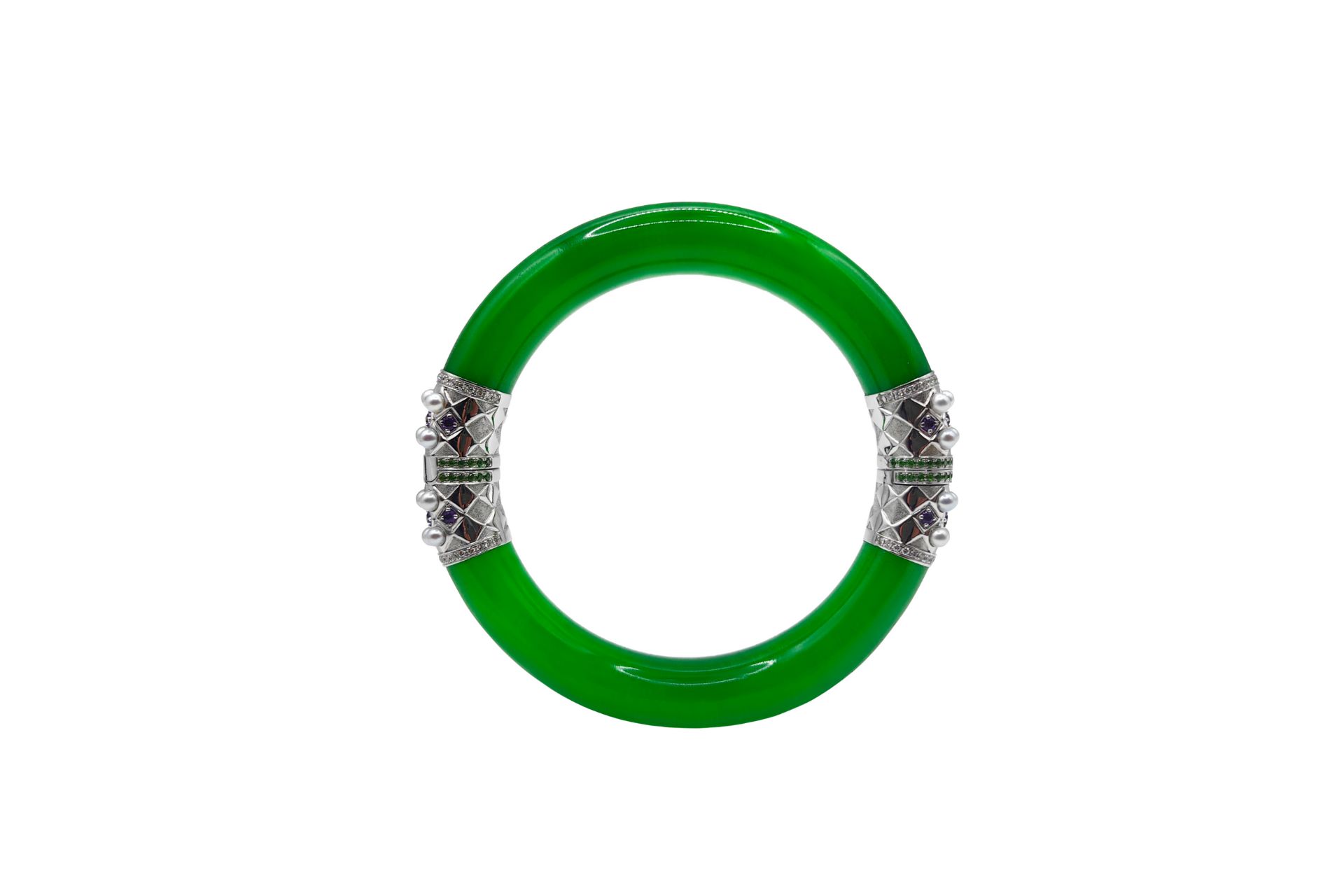 Jade bangle with silver inlays