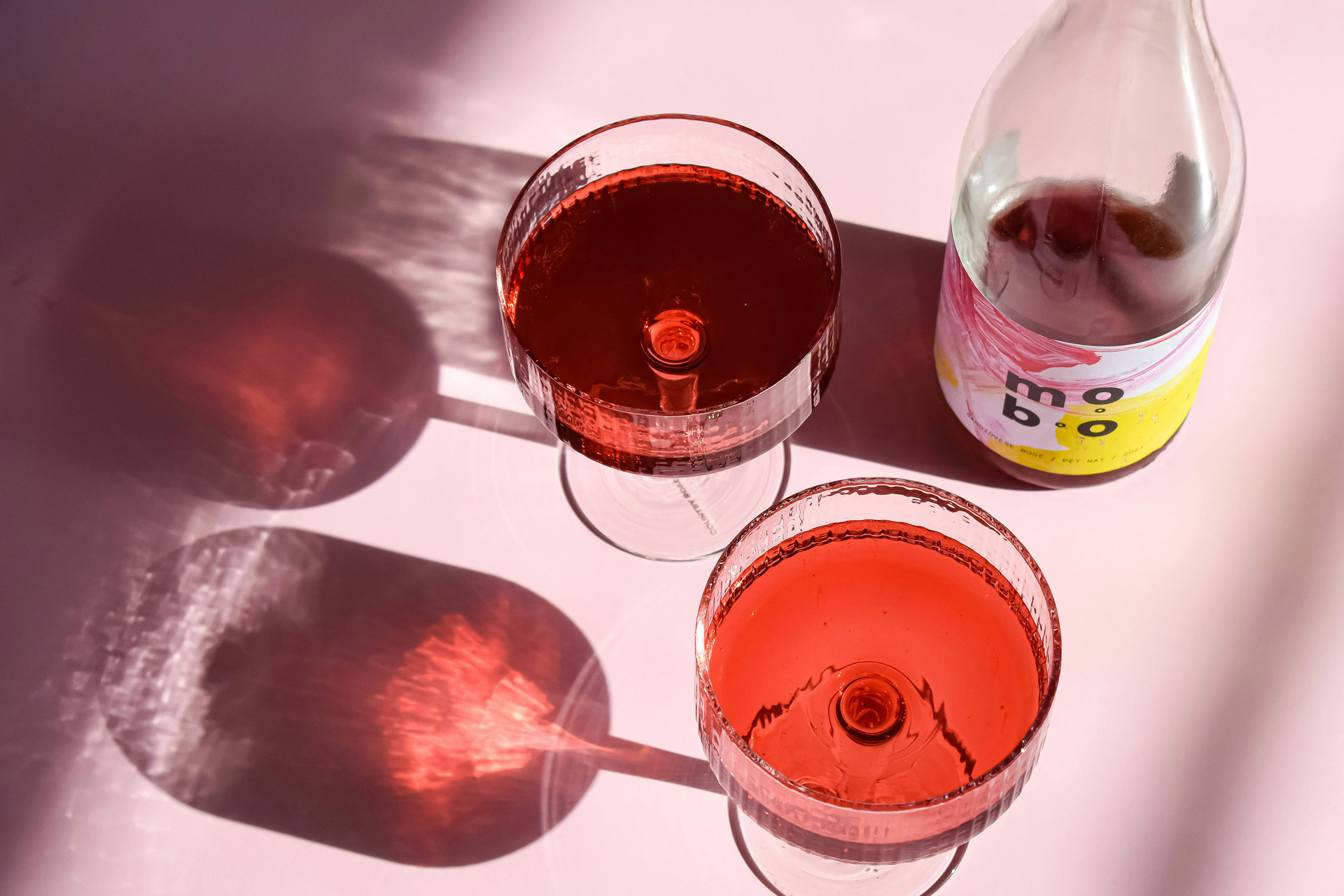 Sparkling red wine