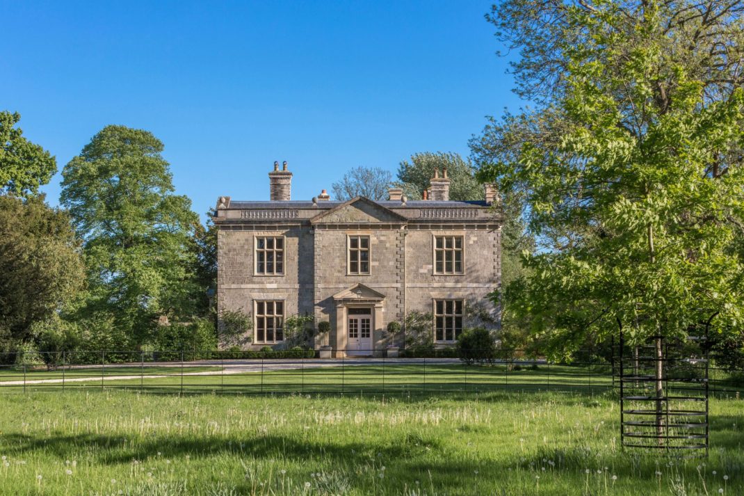 Three Perfect Properties For Fans Of Jane Austen