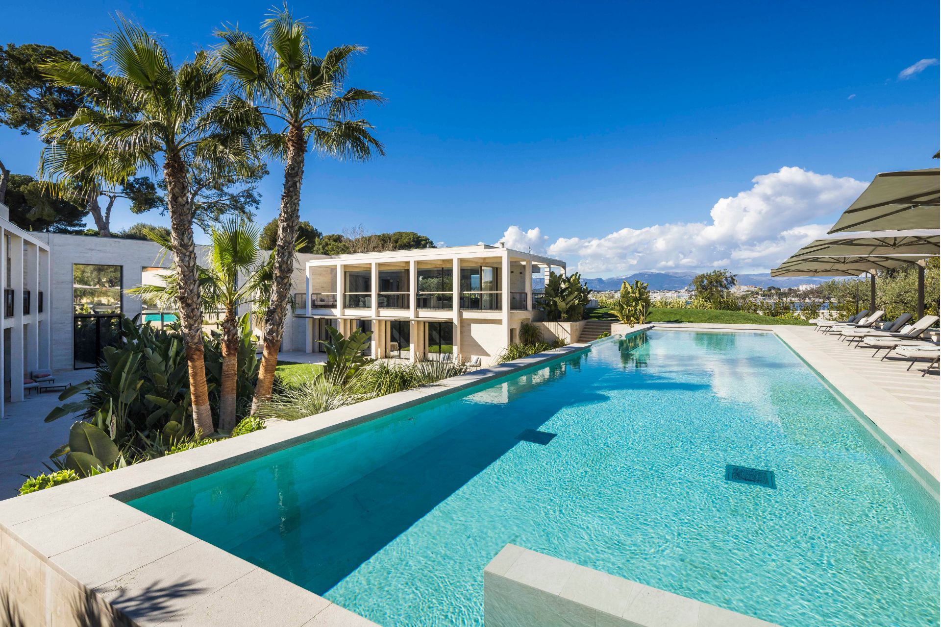 outdoor swimming pool