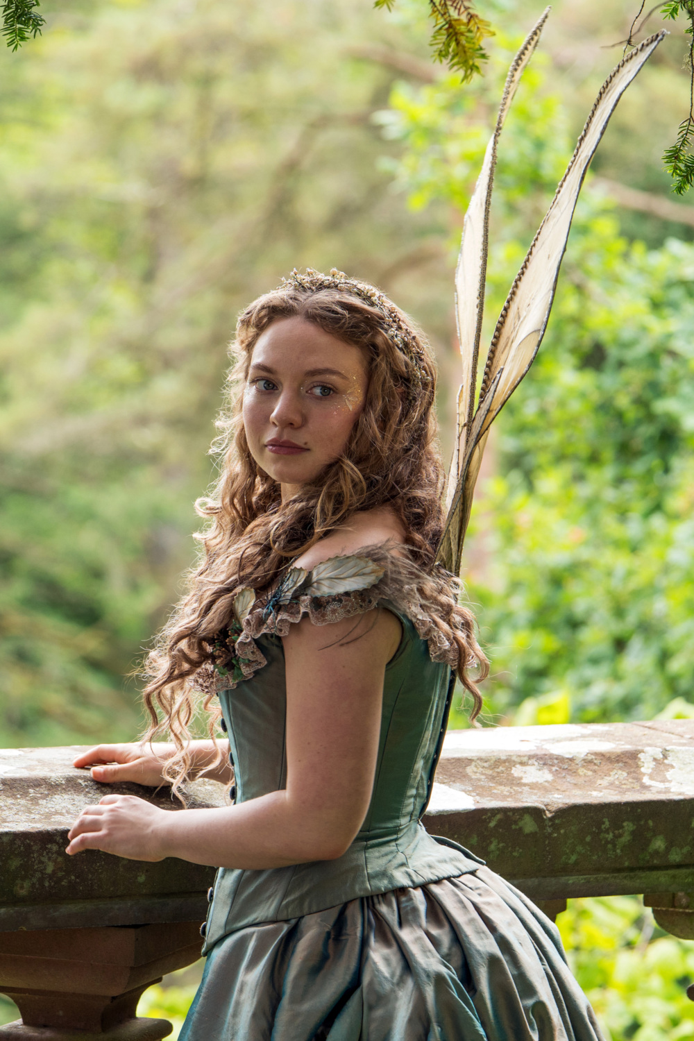 A Midsummer Night's Dream: Jenny Rhodes-McLean On Designing Hair & Makeup For The Buccaneers Season 2