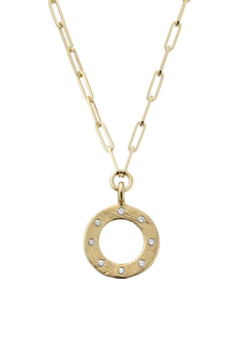Gold necklace worn by Kate Middleton at Wimbledon 2025