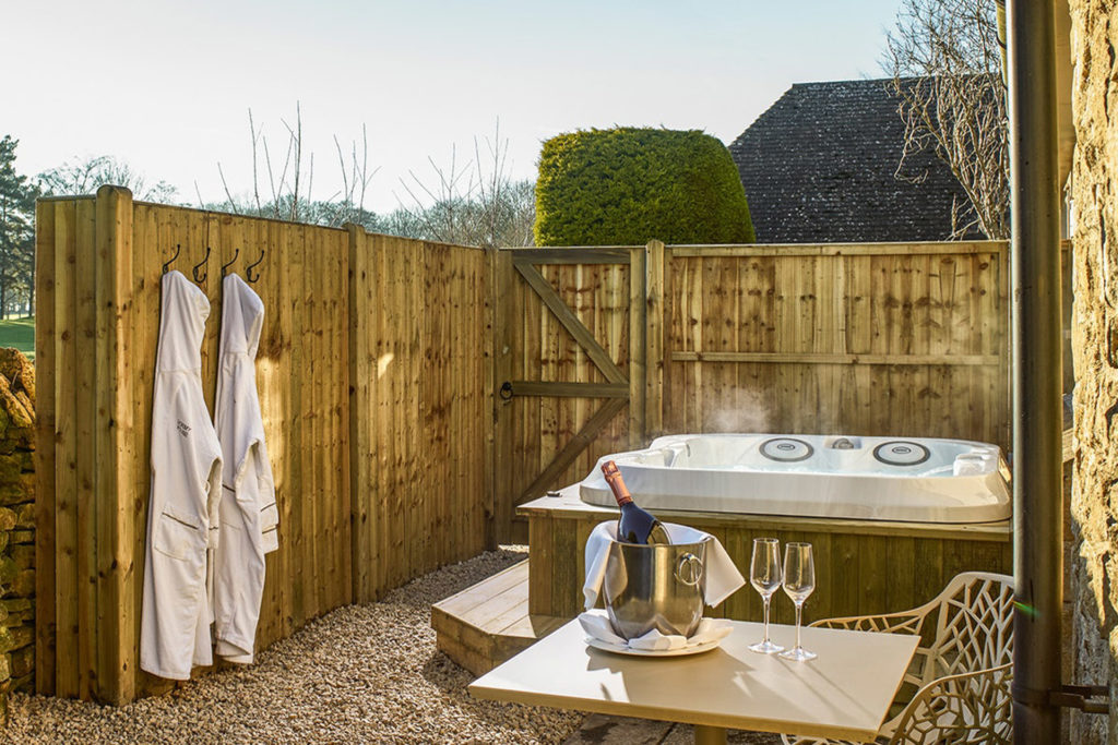 Hot tub suite at Dormy House