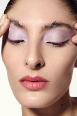 Woman with light purple eyeshadow | Sculptra Galderma