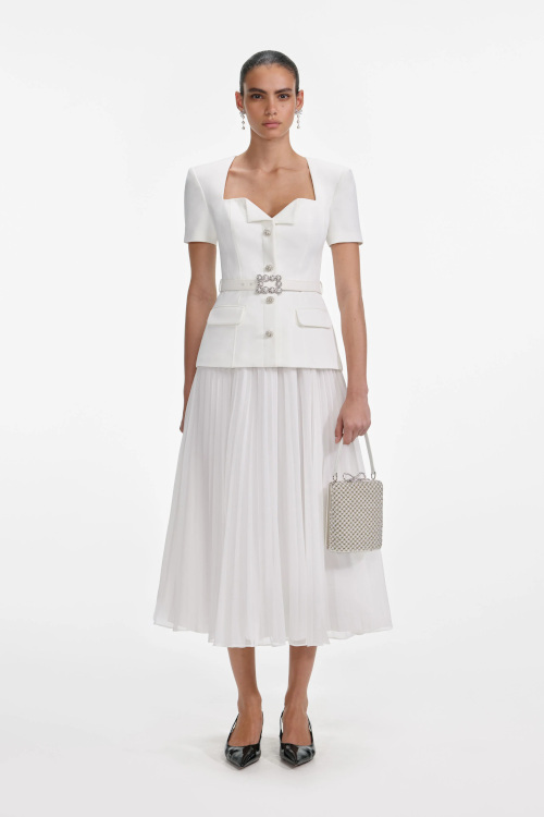 Model in white dress| kate middleton wimbledon 2025