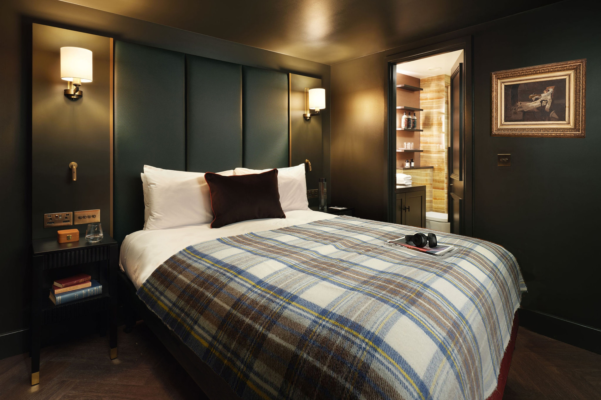 Hotel bedroom