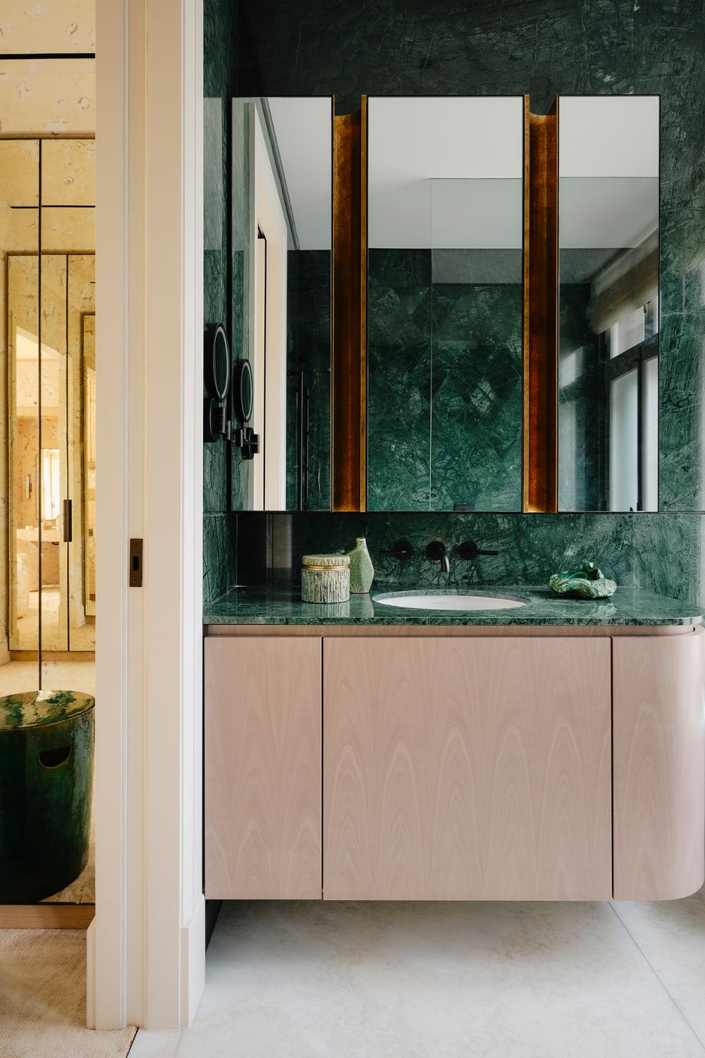 What Is 80s Art Deco – And How Does It Differ From Its 1920s Equivalent?