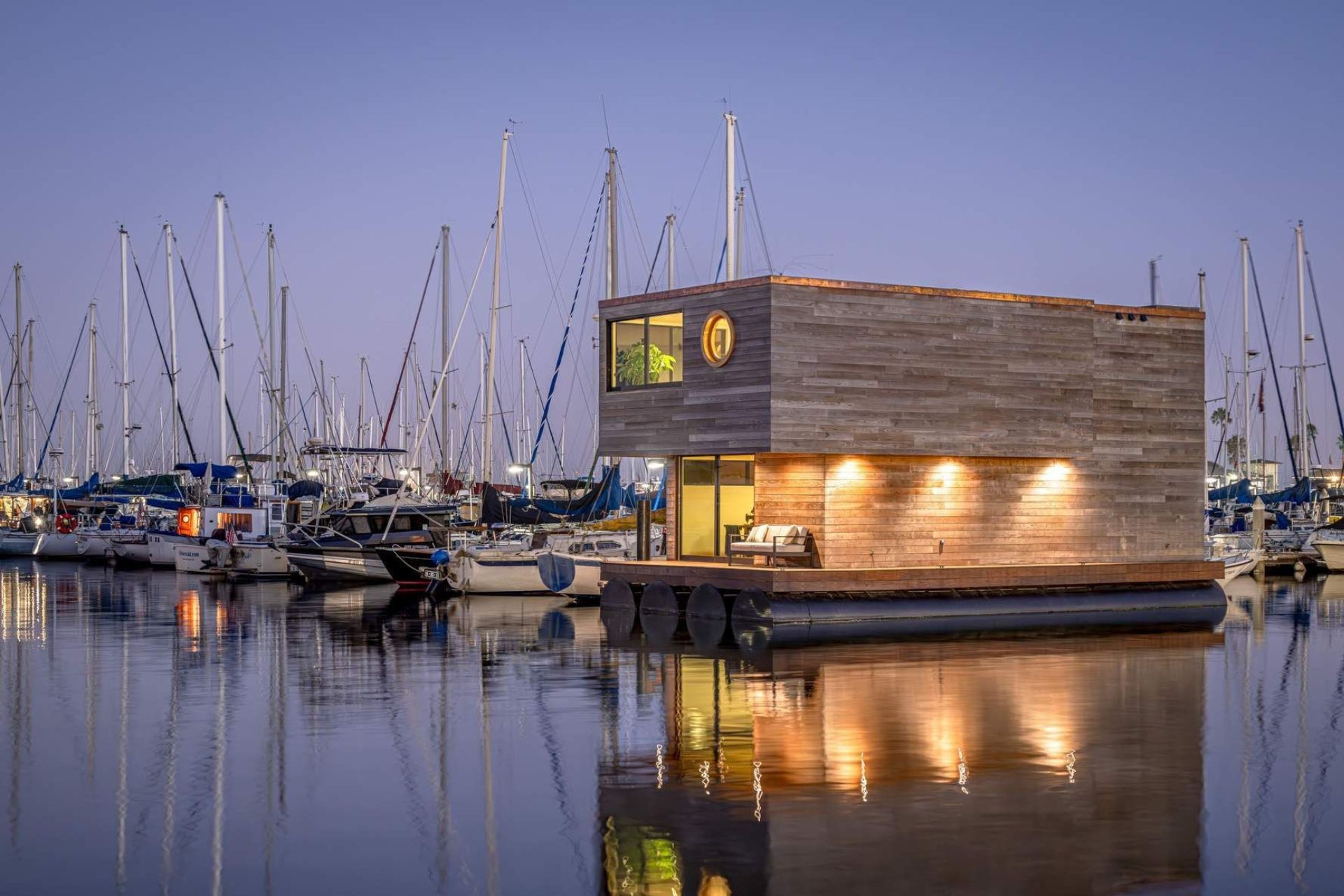 wooden house boat